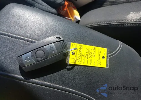 2011 BMW 335I xDrive z USA, uszkodzony, nr VIN WBAPL5G59BNN22021